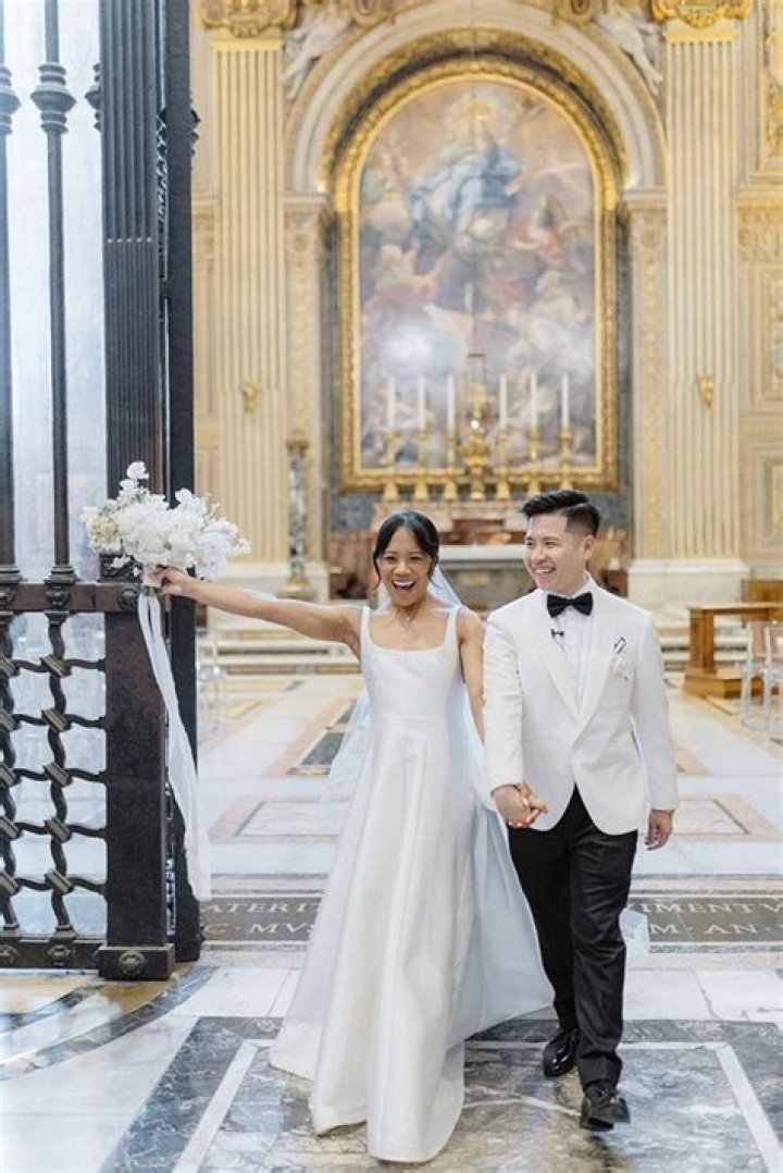What do you pay a Catholic priest for a wedding?
